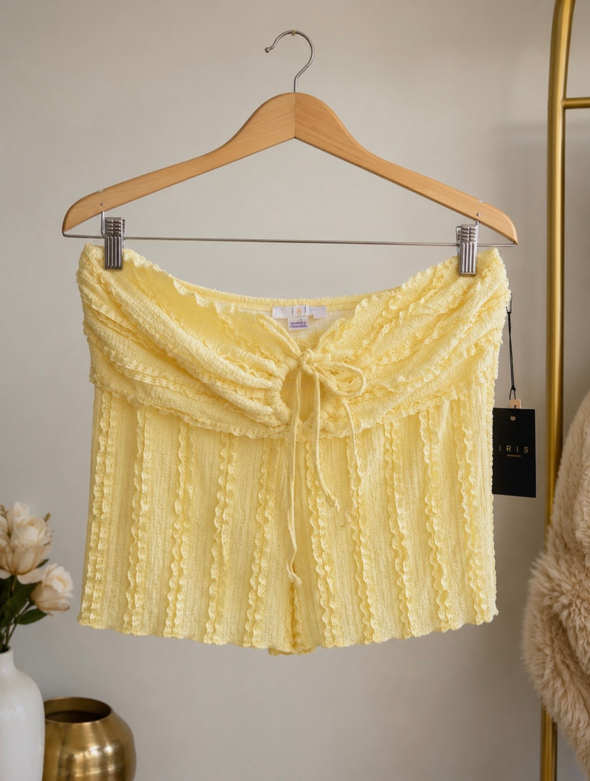 Women’s Yellow Textured Ruched Tie Front Ruffle Crop Top Size Large Boho Chic
