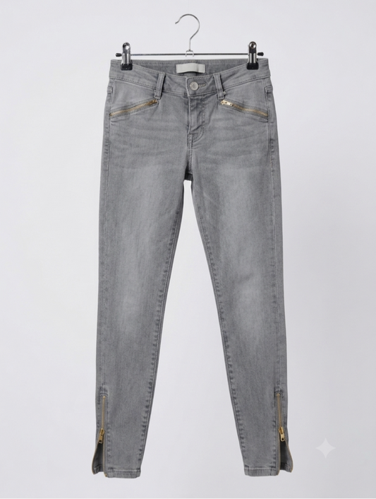 Women's Light Wash Skinny Jeans Ankle Zippers Hip Pockets Stretch Denim Size S/M